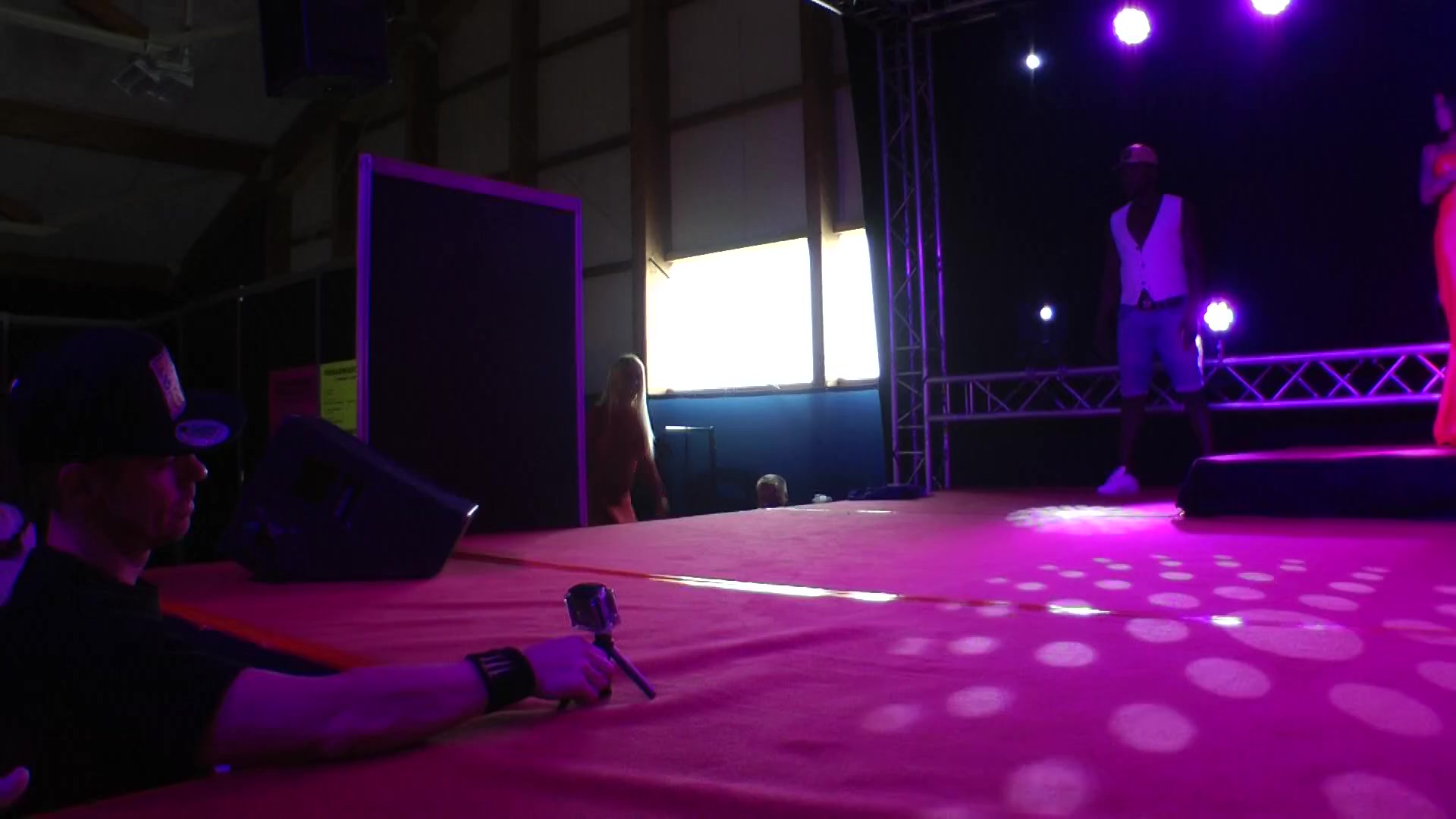 Princess Nikki shows her pussy in public on the ceremony